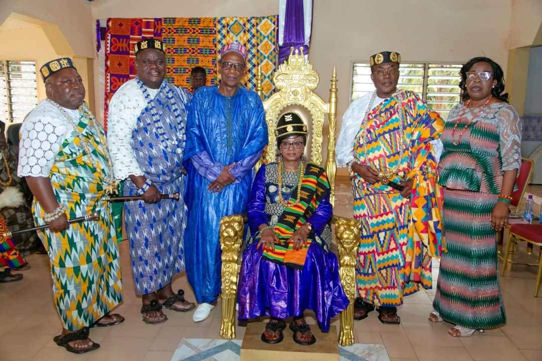 La Représentante de l’OMS au Togo intronisée Reine mère Mamagan, en reconnaissance de l’appui apporté par l’Organisation aux populations togolaises