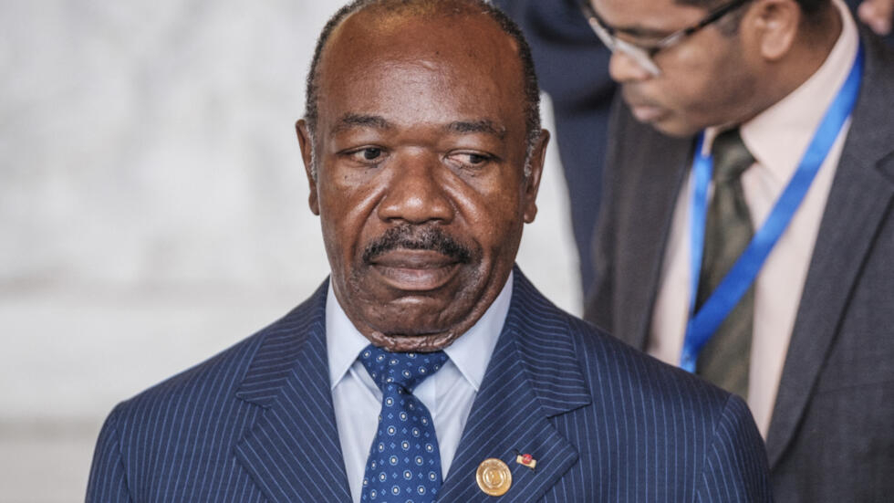 Ali Bongo contre son propre camp