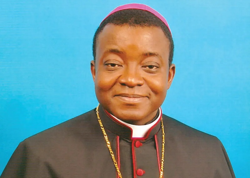 Togo- HOMMAGE D’IDELPHONSE AKPAKI A MGR BARRIGAH-BENISSAN