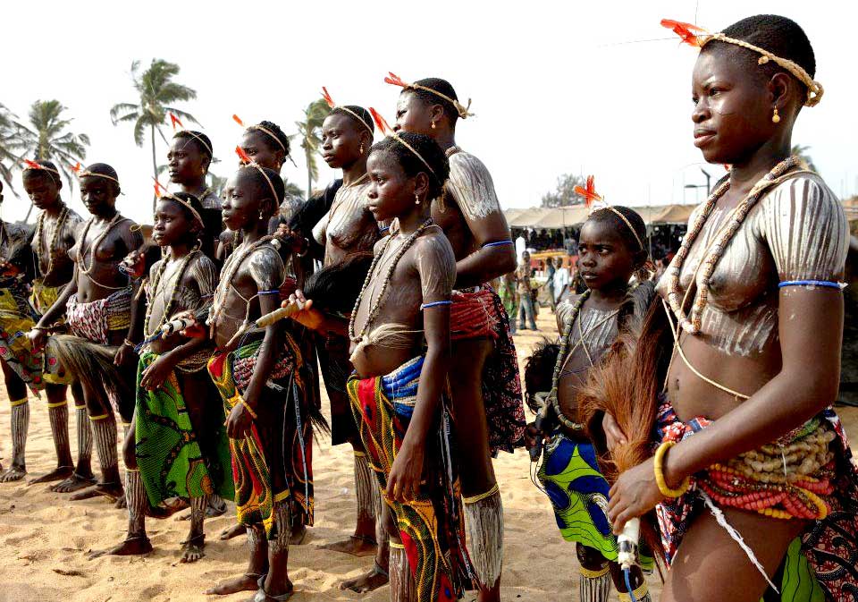 Tradition dans l’air du temps : faut-il réformer le rite initiatique au Togo ?
