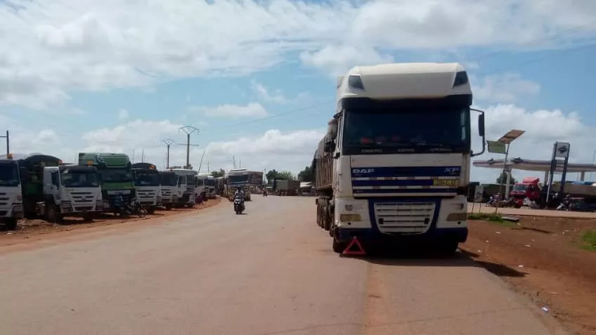 Au Sahel, risquer sa vie pour 100 euros par mois
