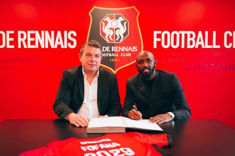 Seko Fofana, actionnaire chez les uns, joueur chez les autres