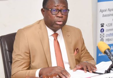 Amélioration des conditions de détention au Togo : La CNDH procède à la remise officielle d’un guide pratique destiné aux surveillants de l’administration pénitentiaire