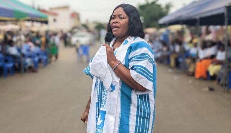 Akossiwa Aguze, quand le marché mène à la mairie