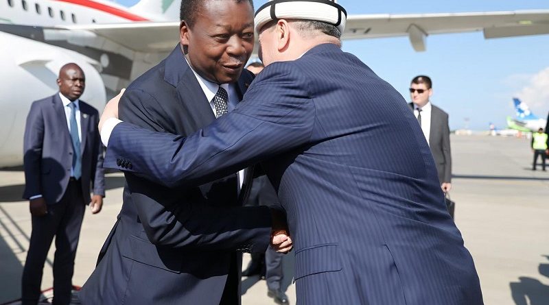 Faure Gnassingbé en mission de rapprochement à Bichkek