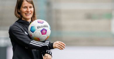 Foot: une première historique sur le banc