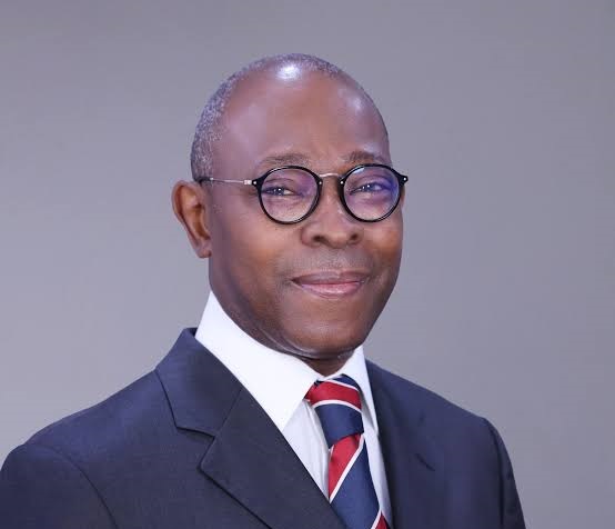 Isaac Tchiakpé au cœur d’une affaire de marché public épinglée par l’ARCOP
