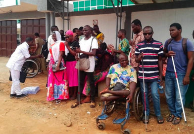 Togo : diplômés mais invisibles, les personnes handicapées interpellent l’État sur leur droit à l’emploi