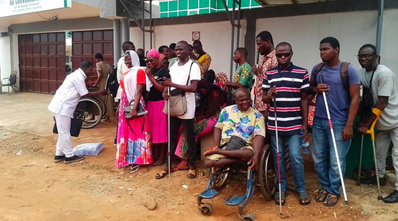Togo : diplômés mais invisibles, les personnes handicapées interpellent l’État sur leur droit à l’emploi