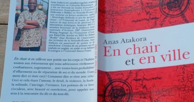 En chair et en ville de Anas Atakora, Caraquet, les éditions de la francophonie, 2025.