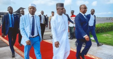 Diplomatie : l’Amb. Johaness MAKOUVIA orchestre l’accueil de Son Excellence le Dr Julius Maada Bio à Lomé