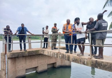 Séna Alipui inspecte les ouvrages anti-inondation de Lomé