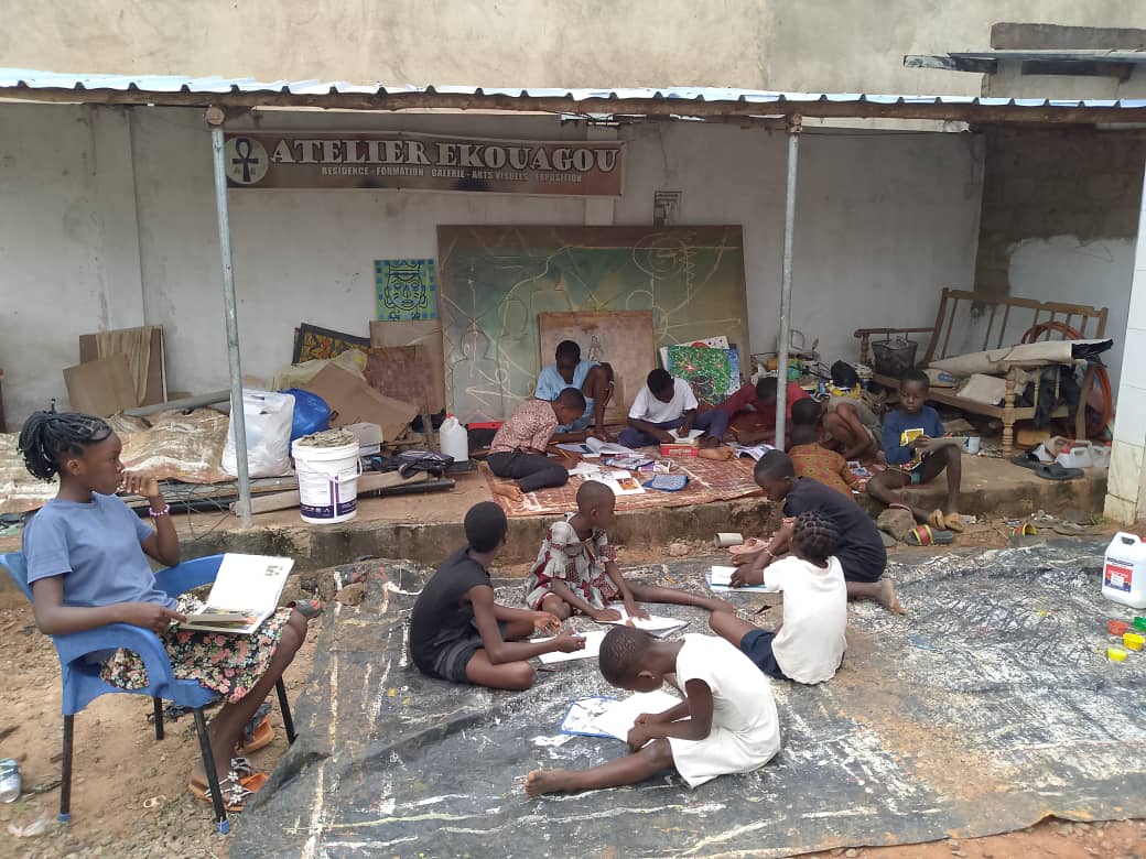 Vacances utiles : le Collectif Fragments Nomades ouvre les portes de l’art aux jeunes