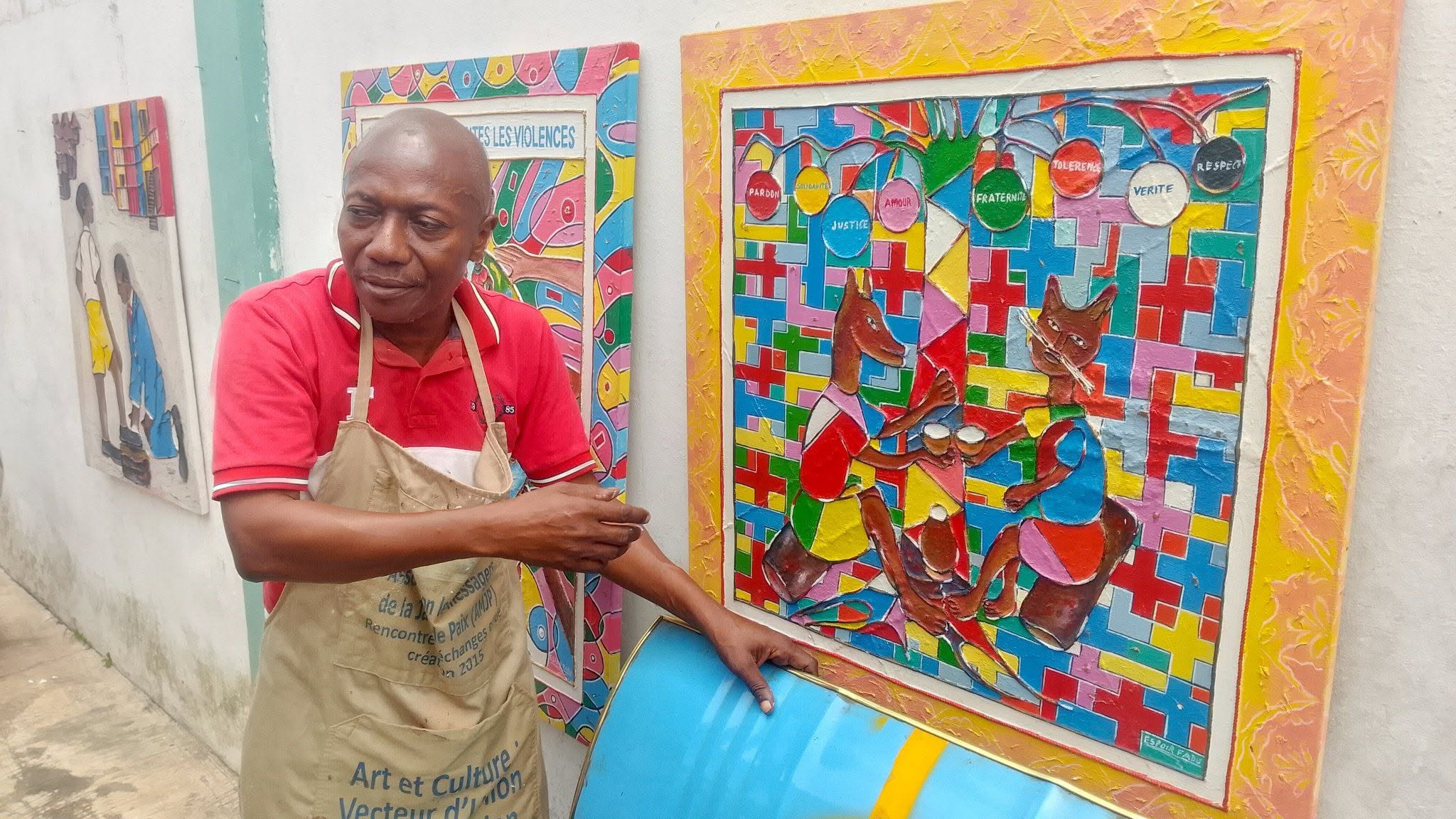 Espoir Fadu mise sur la peinture pour libérer la créativité des enfants